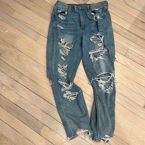 American Eagle Mom Jean Size 8
